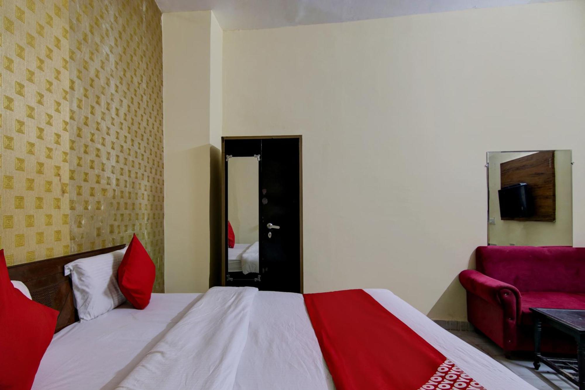 Hotel Yash House Nowe Delhi Zewnętrze zdjęcie