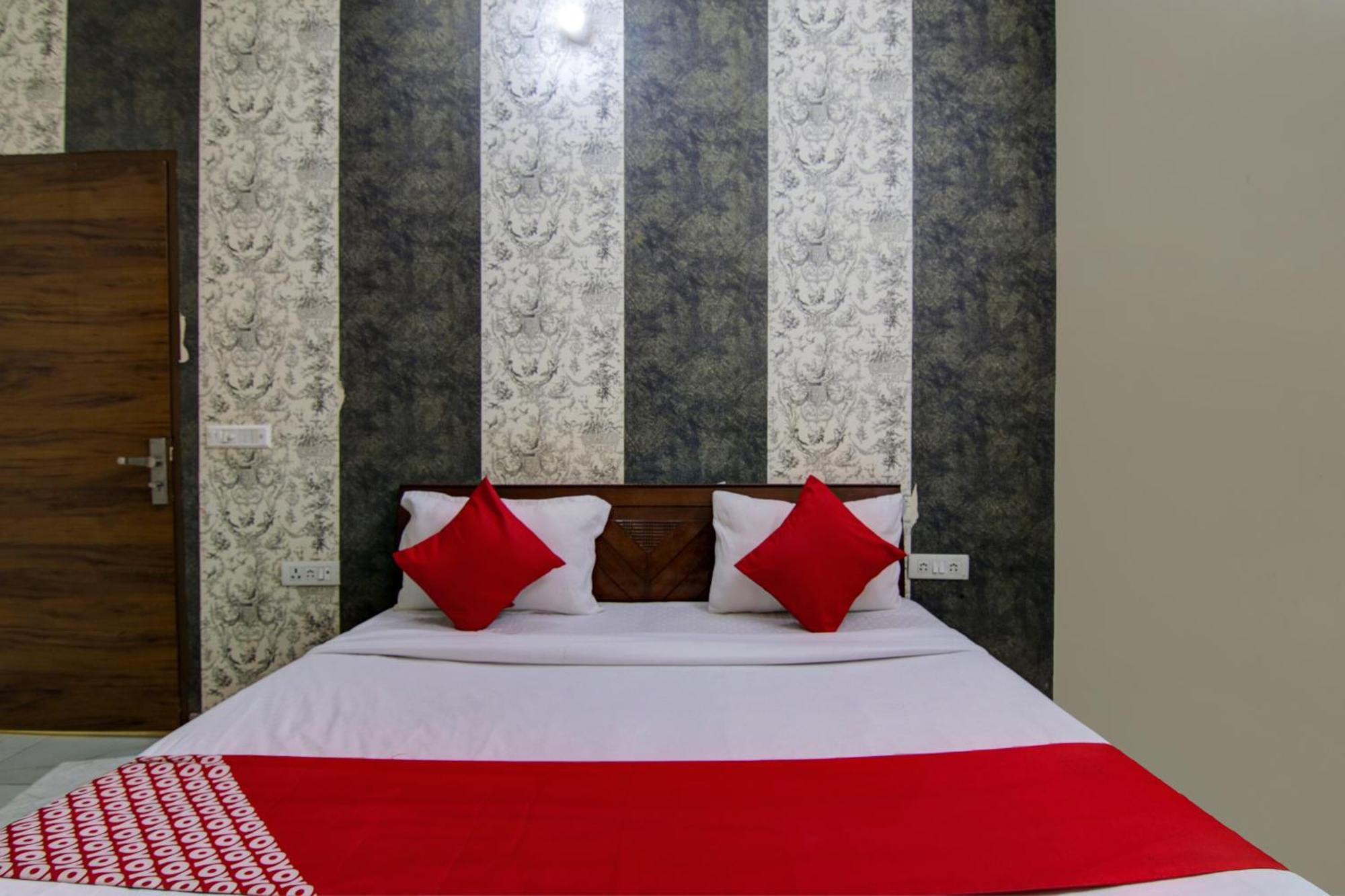 Hotel Yash House Nowe Delhi Zewnętrze zdjęcie