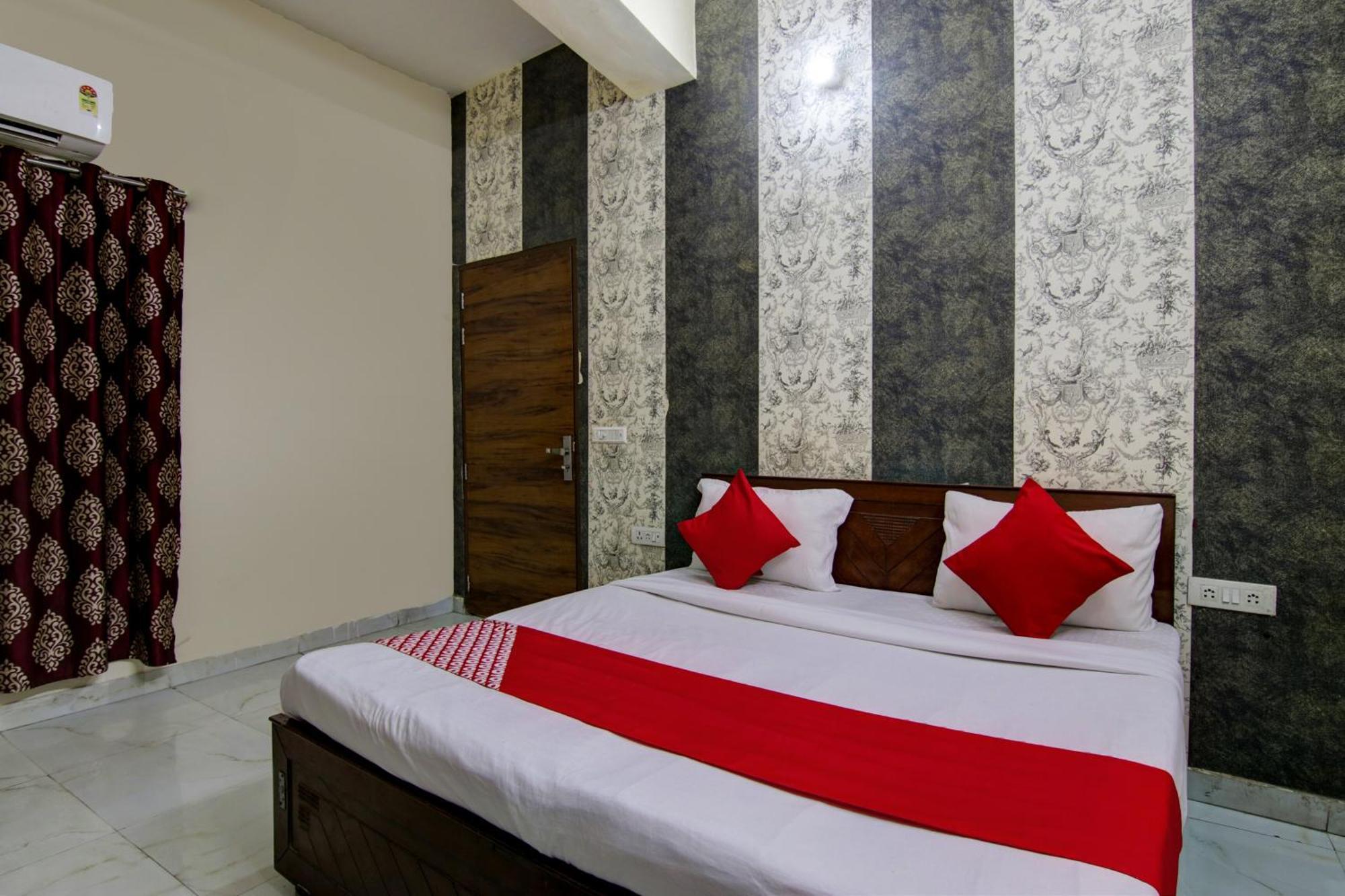 Hotel Yash House Nowe Delhi Zewnętrze zdjęcie
